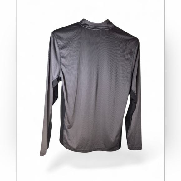 The North Face Gray & Black UltraWick Light 1/4 Zip Long Sleeve Top Size Medium - Picture 2 of 8
